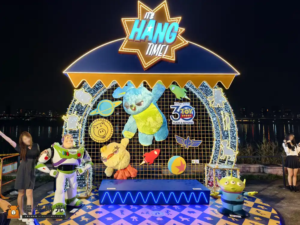 台北【2025大稻埕夏日節】五場音樂演出+免費煙火連放四場！玩具總動員裝置登場，動力火車、怕胖團、陳華多組歌手樂團開唱！線上直播一起看（8/6~8/30）