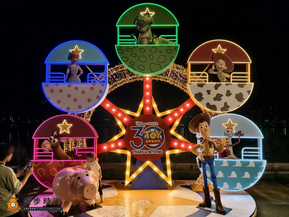 台北【2025大稻埕夏日節】五場音樂演出+免費煙火連放四場！玩具總動員裝置登場，動力火車、怕胖團、陳華多組歌手樂團開唱！線上直播一起看（8/6~8/30）