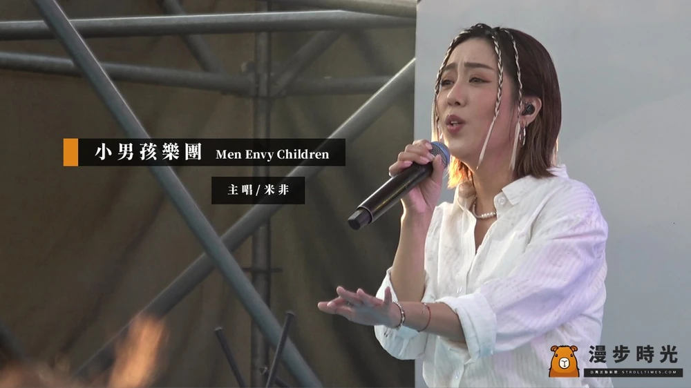 新北【2025潮月新莊中秋音樂饗宴】燒肉市集、玩具市集、陀螺比賽嗨翻週末！台語歌后張秀卿、小男孩樂團新月廣場開唱（9/27~9/28）